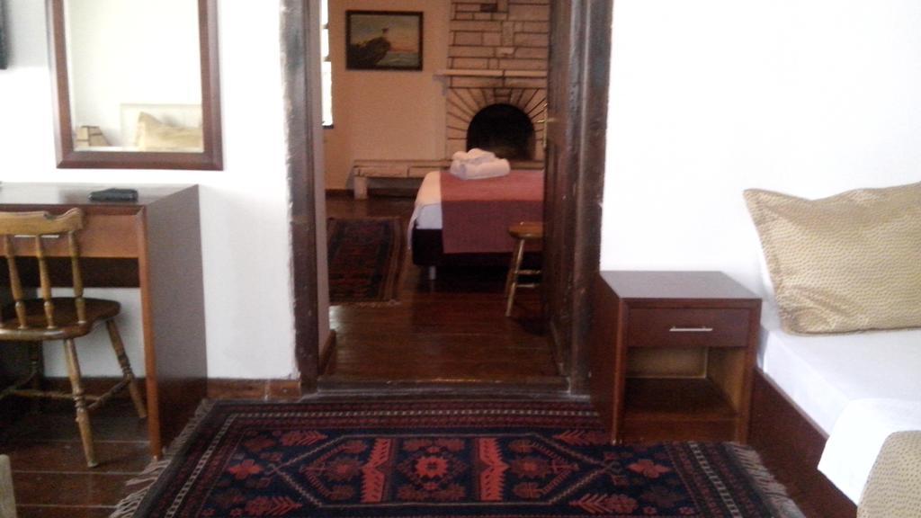 Kaleici Ozkavak Hotel Анталия Стая снимка