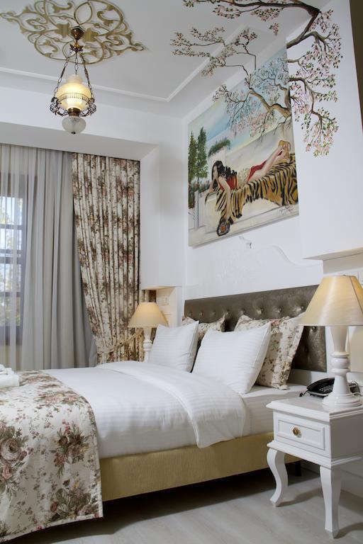 Kaleici Ozkavak Hotel Анталия Стая снимка