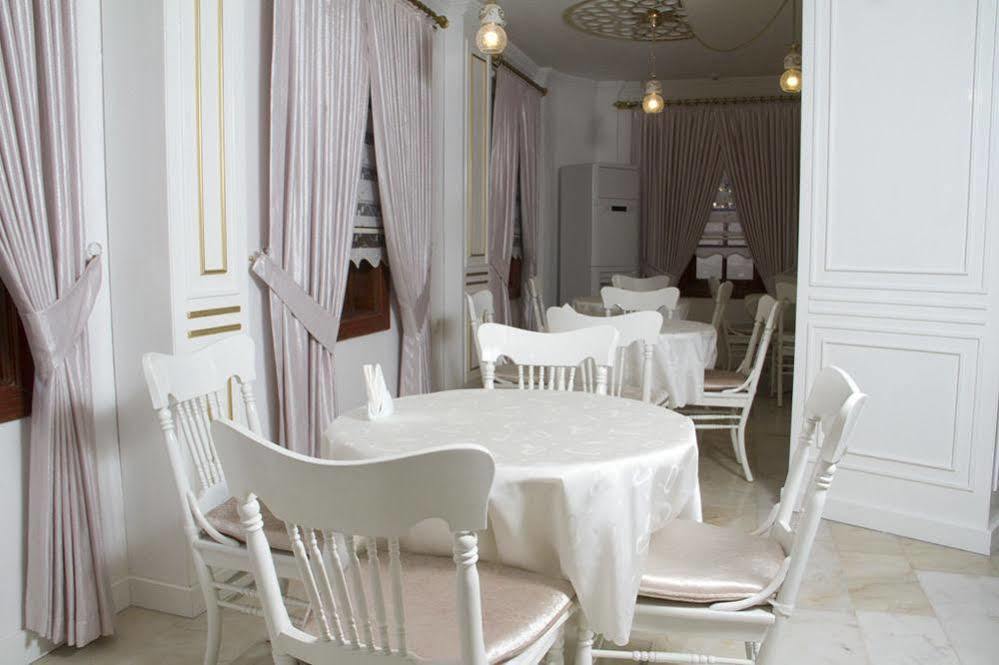 Kaleici Ozkavak Hotel Анталия Екстериор снимка